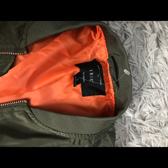 Bomber jacket - Picture 2 of 3